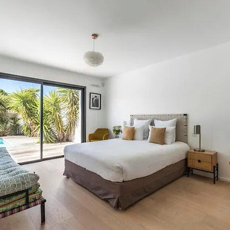 - High Standing Contemporay * Biarritz