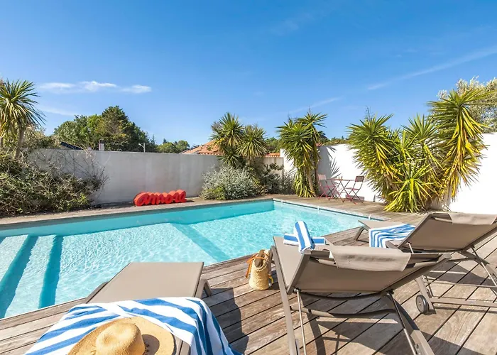 - High Standing Contemporay Villa